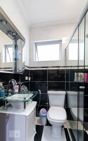 Casa à venda com 300m², 3 quartos e 2 vagasBanheiro social