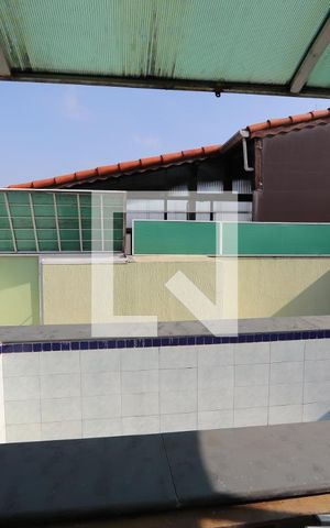 Casa à venda com 180m², 3 quartos e 3 vagasLazer com piscina