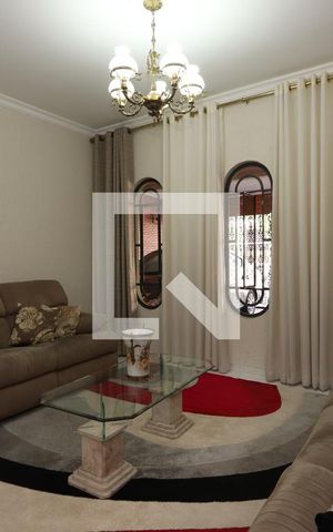 Casa à venda com 180m², 3 quartos e 3 vagasSala