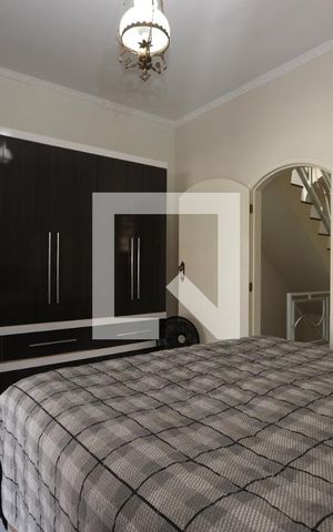 Casa à venda com 180m², 3 quartos e 3 vagasSuíte