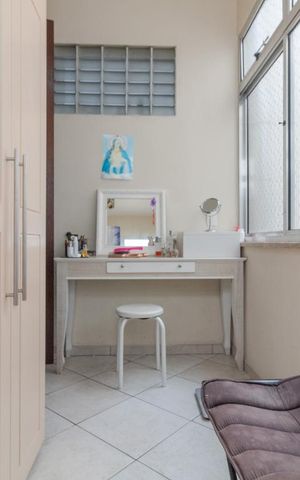 Apartamento à venda com 300m², 4 quartos e 1 vaga Apartamento à venda com 300m², 4 quartos e 1 vagaDetalhe da Suíte 1 - Closet