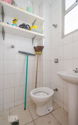 Apartamento à venda com 80m², 3 quartos e 2 vagasBanheiro de Serviço