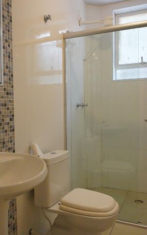 Casa à venda com 500m², 6 quartos e 8 vagasSala - Banheiro