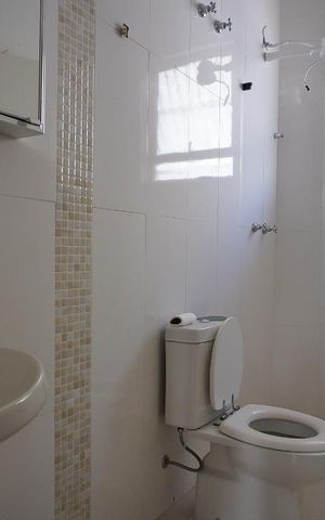 Casa à venda com 500m², 6 quartos e 8 vagasBanheiro