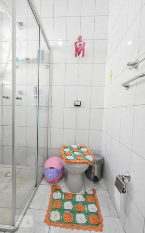 Casa à venda com 500m², 4 quartos e 3 vagasBanheiro 01