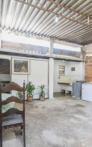 Casa à venda com 500m², 4 quartos e 3 vagasSala dos Fundos