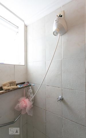 Apartamento para alugar com 65m², 2 quartos e 1 vaga Apartamento para alugar com 65m², 2 quartos e 1 vagaBanheiro