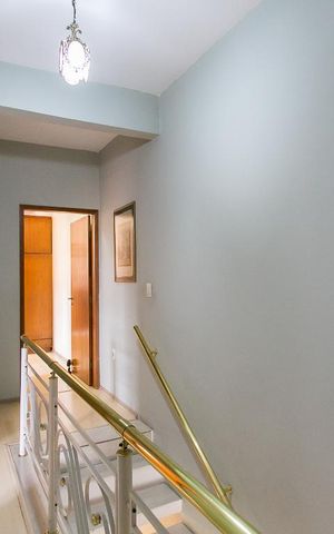 Casa à venda com 75m², 5 quartos e 3 vagasCorredor