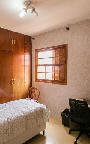 Casa à venda com 75m², 5 quartos e 3 vagasSuíte 1