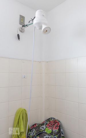Apartamento à venda com 112m², 2 quartos e sem vaga Apartamento à venda com 112m², 2 quartos e sem vagaBanheiro de Serviço