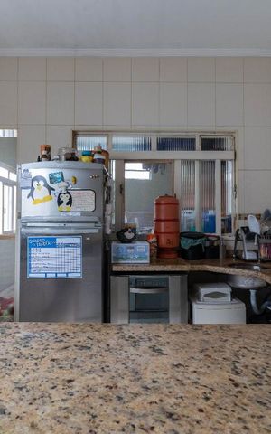 Casa à venda com 130m², 2 quartos e 1 vagaozinha