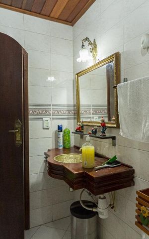 Casa para alugar com 480m², 6 quartos e 5 vagasLavabo