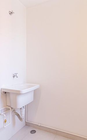 Apartamento para alugar com 37m², 2 quartos e sem vaga Apartamento para alugar com 37m², 2 quartos e sem vagaÁrea de Serviço