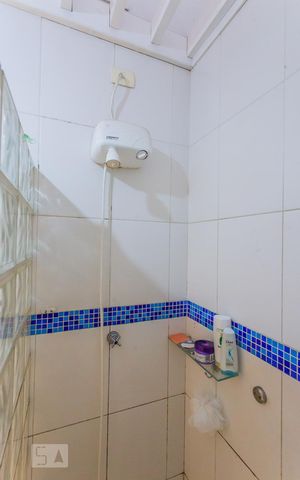 Casa à venda com 105m², 2 quartos e 2 vagasBanheiro