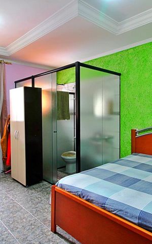 Casa à venda com 350m², 4 quartos e 2 vagasSuíte 1