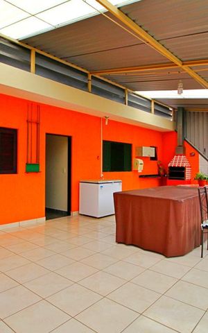 Casa à venda com 350m², 4 quartos e 2 vagasEspaço Gourmet