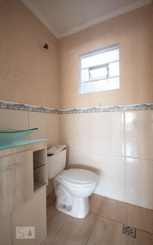 Casa à venda com 256m², 3 quartos e 3 vagas Casa à venda com 256m², 3 quartos e 3 vagasBanheiro do Salão de Festas