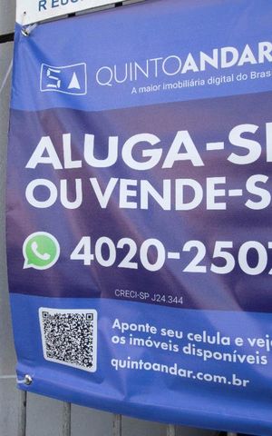 Casa à venda com 256m², 3 quartos e 3 vagas Casa à venda com 256m², 3 quartos e 3 vagasPlaca