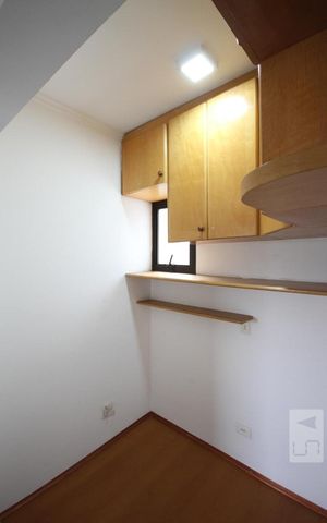 Apartamento à venda com 70m², 2 quartos e 2 vagasEscritório