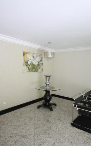 Apartamento à venda com 70m², 2 quartos e 2 vagasHall de entrada