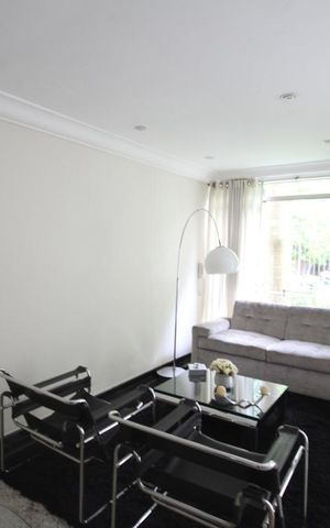 Apartamento à venda com 70m², 2 quartos e 2 vagasHall de entrada