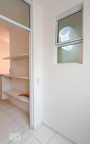 Apartamento à venda com 86m², 2 quartos e 2 vagasÁrea de serviço