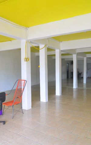 Casa à venda com 495m², 5 quartos e 5 vagasGaragem