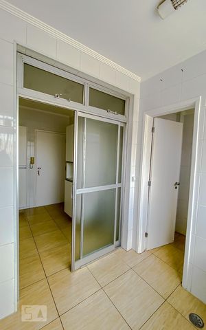 Apartamento para alugar com 70m², 2 quartos e 1 vagaLavanderia