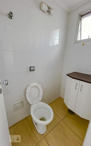 Apartamento para alugar com 70m², 2 quartos e 1 vagaBanheiro de Serviço