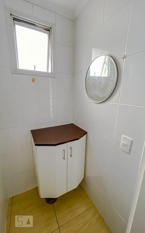 Apartamento para alugar com 70m², 2 quartos e 1 vagaBanheiro de Serviço