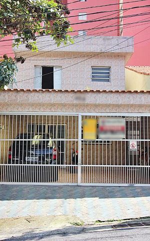 Casa à venda com 187m², 4 quartos e 3 vagasFachada