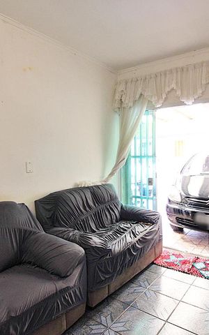 Casa à venda com 187m², 4 quartos e 3 vagasSala 