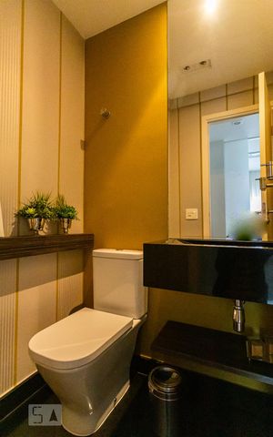 Apartamento à venda com 227m², 3 quartos e 3 vagas Apartamento à venda com 227m², 3 quartos e 3 vagasLavabo