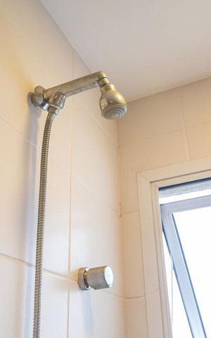 Apartamento à venda com 227m², 3 quartos e 3 vagas Apartamento à venda com 227m², 3 quartos e 3 vagasChuveiro