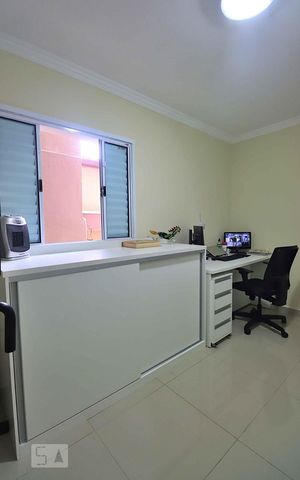 Casa à venda com 278m², 3 quartos e 2 vagasQuarto 2