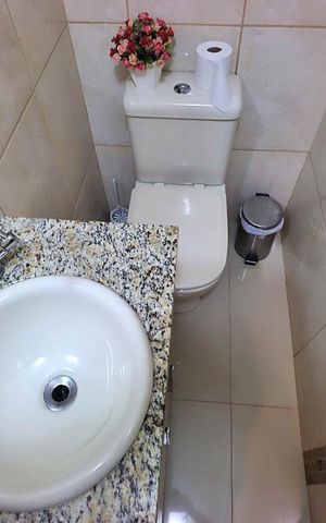 Casa à venda com 278m², 3 quartos e 2 vagasLavabo