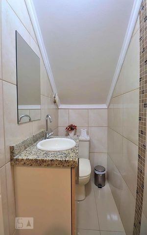 Casa à venda com 278m², 3 quartos e 2 vagasLavabo