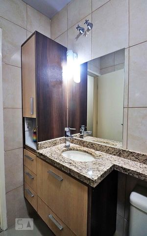 Casa à venda com 278m², 3 quartos e 2 vagasBanheiro Social