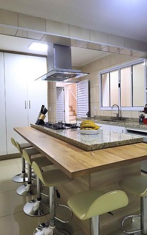 Casa à venda com 278m², 3 quartos e 2 vagasCozinha