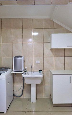 Casa à venda com 278m², 3 quartos e 2 vagasÁrea de Serviço