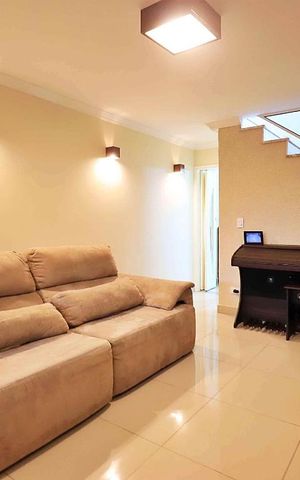 Casa à venda com 278m², 3 quartos e 2 vagasSala