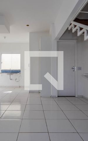 Casa para alugar com 65m², 2 quartos e 1 vaga Casa para alugar com 65m², 2 quartos e 1 vagaSala
