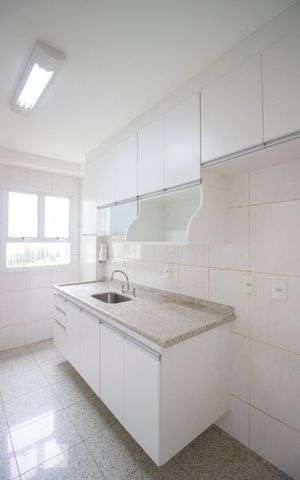 Apartamento à venda com 79m², 3 quartos e 2 vagasCozinha - Armários
