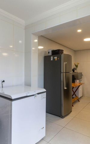 Casa à venda com 130m², 3 quartos e 2 vagasÁrea de Serviço