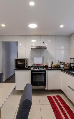 Casa à venda com 130m², 3 quartos e 2 vagasCozinha