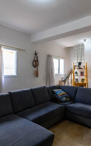 Casa à venda com 130m², 3 quartos e 2 vagasSala 
