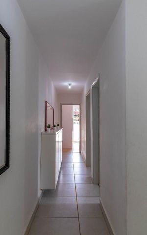 Casa à venda com 130m², 3 quartos e 2 vagasCorredor