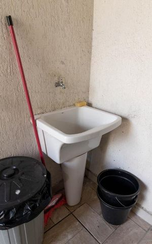 Casa à venda com 130m², 3 quartos e 2 vagasÁrae de Lazer e Serviço - Tanque