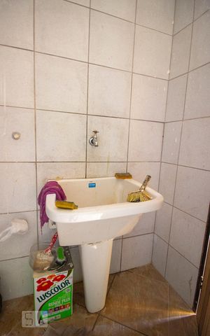 Casa de condomínio à venda com 700m², 4 quartos e 4 vagasÁrea de Serviço