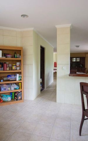 Casa de condomínio à venda com 700m², 4 quartos e 4 vagasCozinha